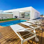 別荘 Lea Luxury Golf House カレタ・デ・フステ