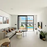 Dom wakacyjny Lea Luxury Golf House *