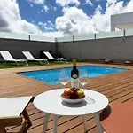 Lea Luxury Golf House *