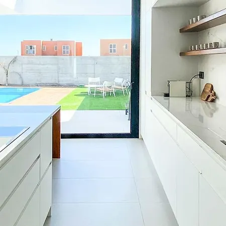 Lea Luxury Golf House