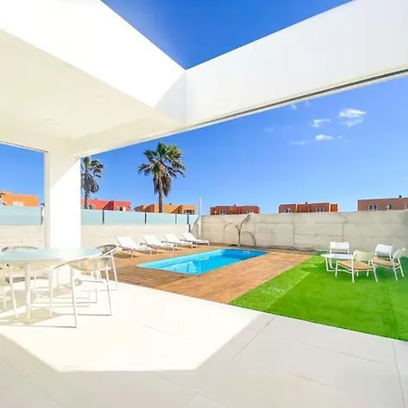 Lea Luxury Golf House