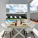 Lea Luxury Golf House